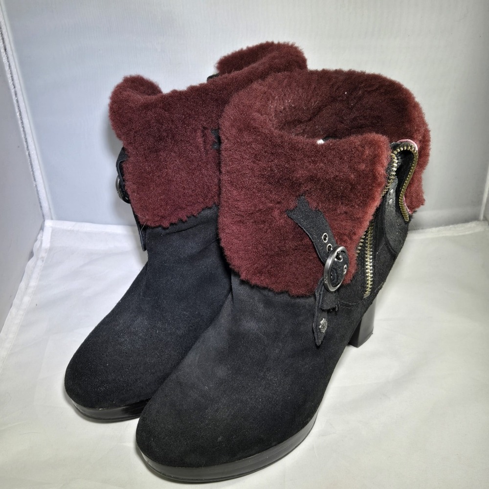UGG Australia‎ Boots Women's Scarlett Sheepskin Heeled Bootie Black Fur Size 8